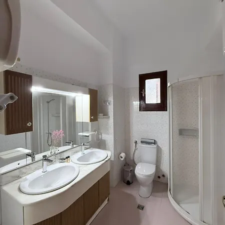 Hotel Golden Sun 3*